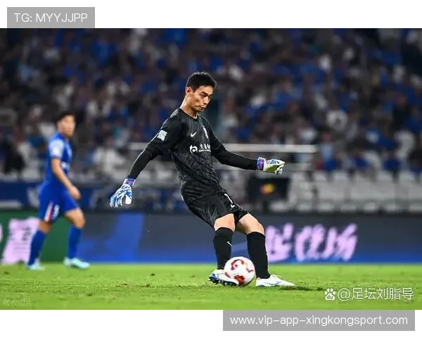 柔佛新山强势制胜,上海申花无力反击:一场载入史册的荣耀之战 柔佛新山强势制胜,上海申花无力反击:一场载入史册的荣耀之战