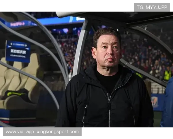 申花背负重压,斯卢茨基能否引领球队复苏? 申花背负重压,斯卢茨基能否引领球队复苏?