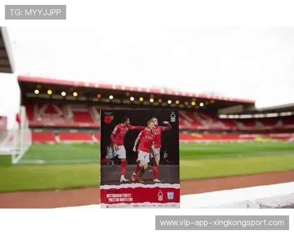 曼联后防难题未解！英媒呼吁冬窗强援加盟