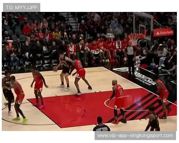 WNBA内线强势篮板再次点燃主队氛围