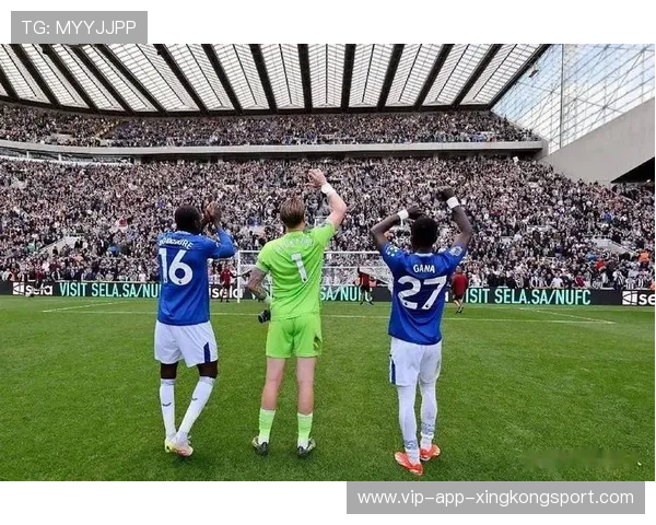 埃弗顿的保级战：戴奇能否带领球队成功上岸？，埃弗顿戴维斯