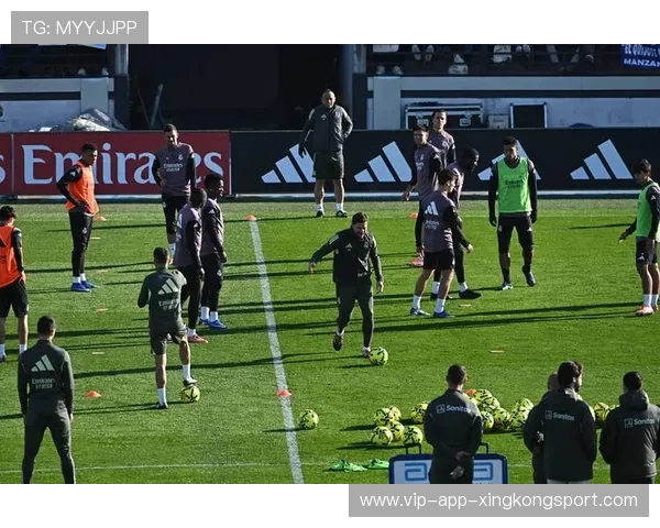 国家队在赛后举行公开训练以回馈球迷,国家队参加联赛 国家队在赛后举行公开训练以回馈球迷,国家队参加联赛