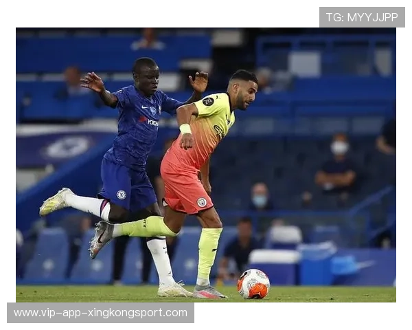 萨利巴在中场果断断球，发起反击直找哈弗茨